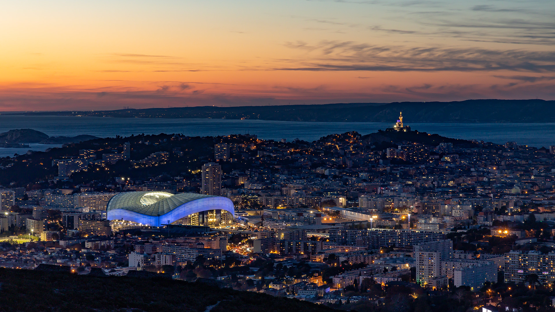 Timelapse Stade vélodrome et Notre Dame de La Garde, Nicolas Turini